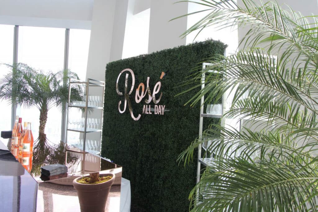 Hedge Wall Rose All Day Backdrop