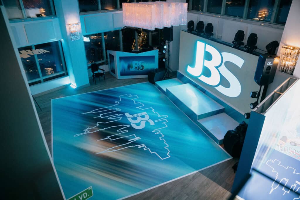 Digital & Illuminated Signage