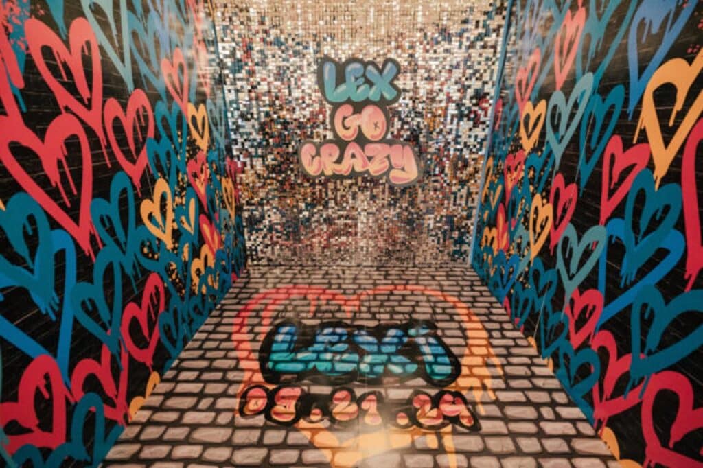 Immersive Scenic Installations